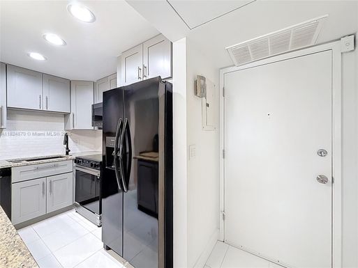 101 E Mcnab Rd # 311, Pompano Beach FL 33060