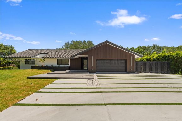 5020 Hawkhurst Ave, Southwest Ranches FL 33331