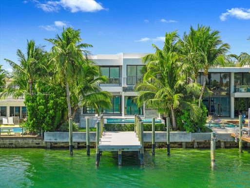 1311 Stillwater Dr, Miami Beach FL 33141