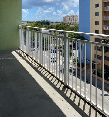 219 NW 12th Ave # 505, Miami FL 33128