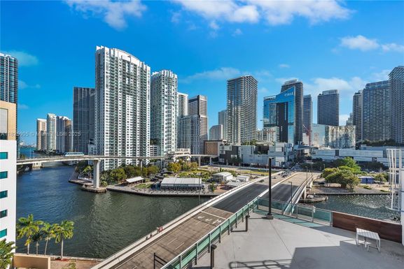 350 S Miami Ave # 1102, Miami FL 33130