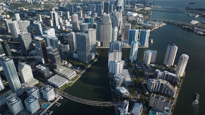 300 Biscayne Blvd Way # 2607, Miami FL 33131