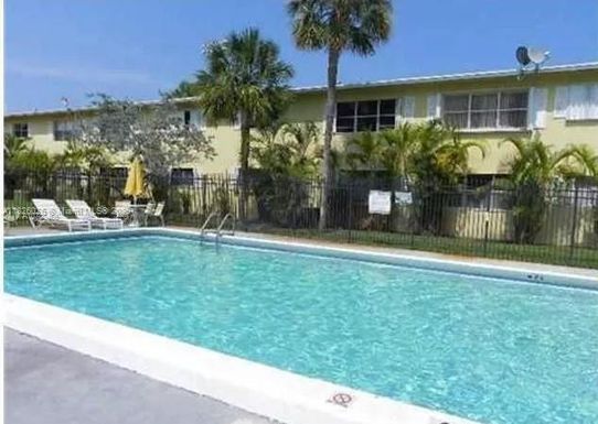 560 SE 2nd Ave # H26, Deerfield Beach FL 33441