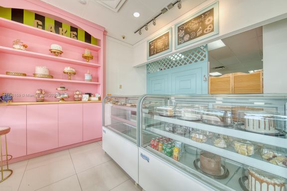 Bakery & Cafe For Sale On Bird Road, Kendall FL 33175