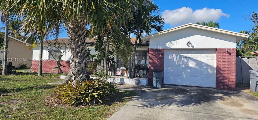 9723 SW 3rd St, Boca Raton FL 33428