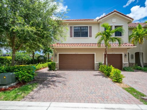 5656 NW 58th Ln, Tamarac FL 33319