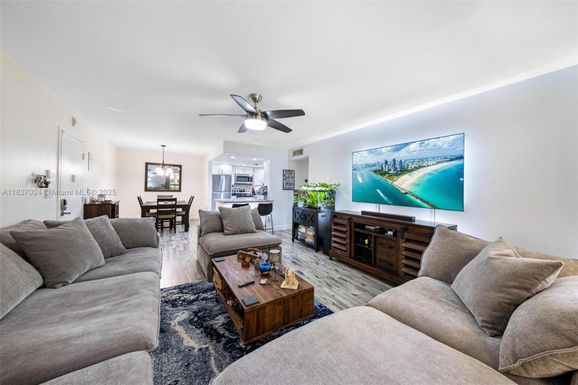 7925 SW 86th St # 903, Miami FL 33143