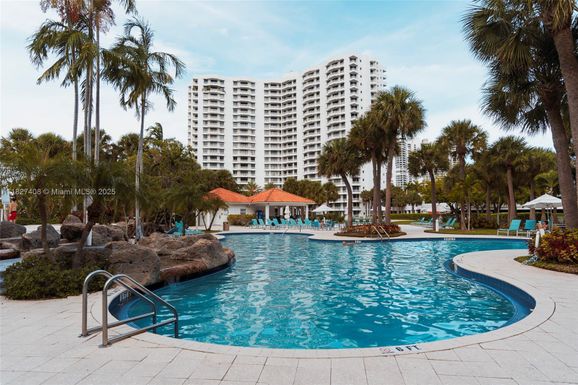 3300 NE 192nd ST # 701, Aventura FL 33180