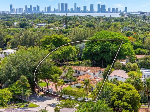 3500 Pine Tree Dr, Miami Beach FL 33140
