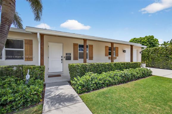 228 Rutland Blvd, West Palm Beach FL 33405