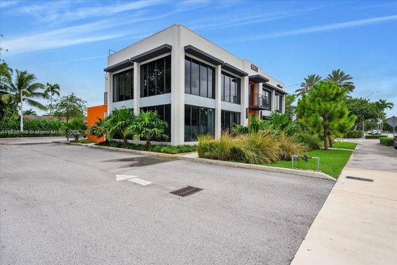 6330 Sunset Dr STE 200, South Miami FL 33143