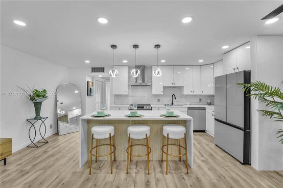 2905 Victoria Pl # D2, Coconut Creek FL 33066