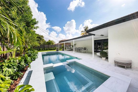 2101 NW 14th Ave, Fort Lauderdale FL 33311