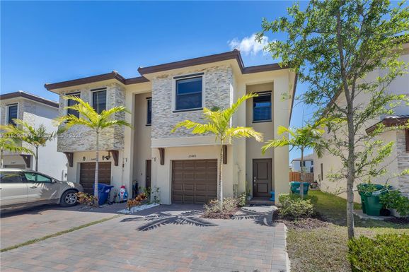 25483 SW 109th Ave, Homestead FL 33032