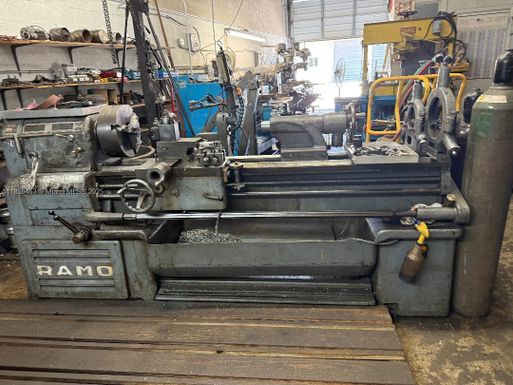 9805 NW 80th Ave, Hialeah Gardens FL 33016