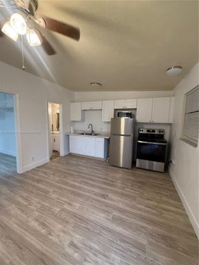 1107 7th way # 1107, Fort Myers FL 33904