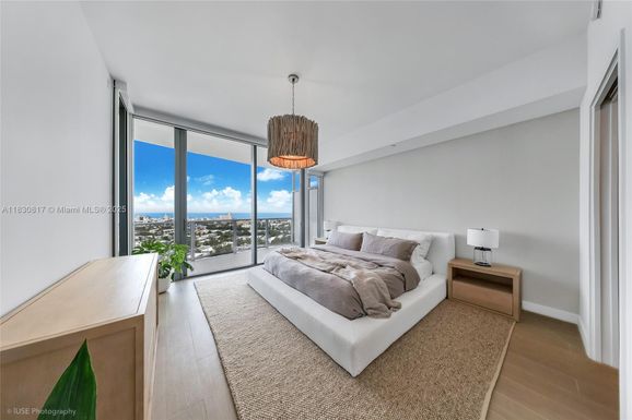 500 Alton Rd # 1906, Miami Beach FL 33139