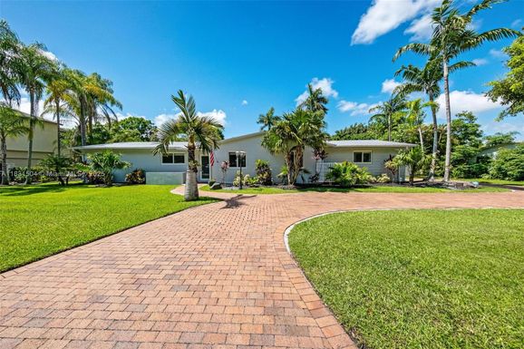 9720 SW 140th St, Miami FL 33176