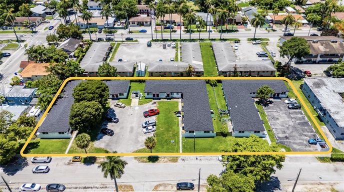 1930 NW 29th St, Miami FL 33142