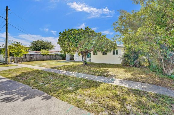 510 SW 29th Ave, Fort Lauderdale FL 33312