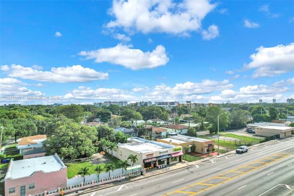 817 NW 54th St, Miami FL 33127