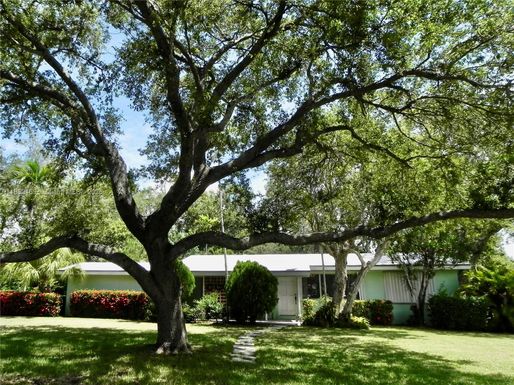8225 SW 97th St, Miami FL 33156