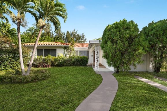 330 N Shore Dr, Miami Beach FL 33141