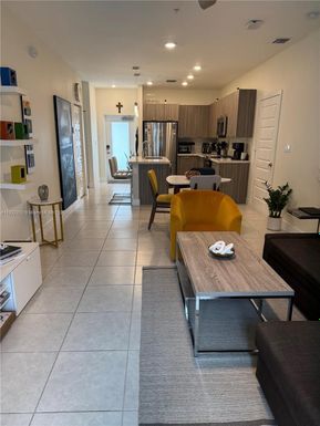 4670 NW 84th Ave # 33, Doral FL 33166
