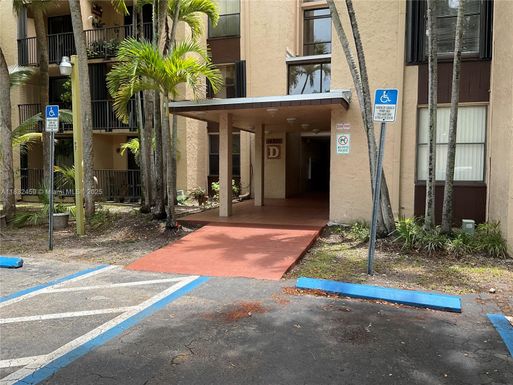 14201 N Kendall Dr # 412D, Miami FL 33186
