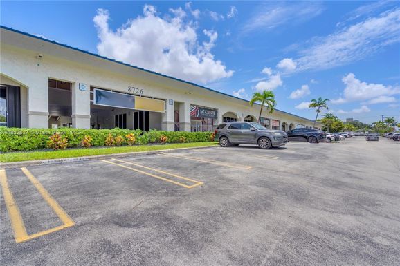 8726 NW 26th St # 27, Doral FL 33172