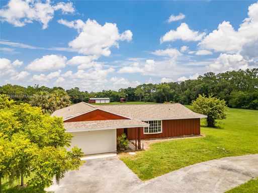 25 SW Appaloosa St # 0, Stuart FL 34997