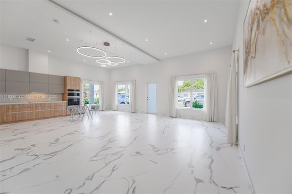 635 SW 9th St # 0, Hallandale Beach FL 33009