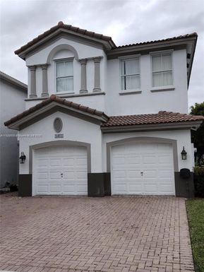 8465 NW 108th Path, Doral FL 33178