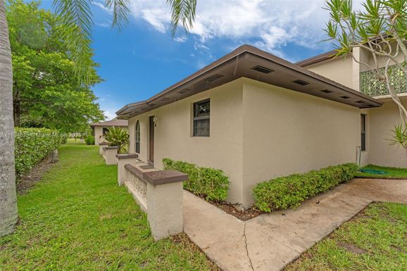 13926 SW 46th Ter # 351, Miami FL 33175