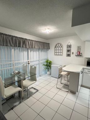 9370 W Flagler St # 104B, Miami FL 33174