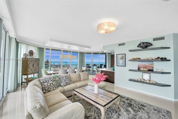 6051 N Ocean Dr # 404, Hollywood FL 33019