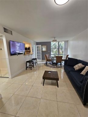 200 172nd St # 217, Sunny Isles Beach FL 33160
