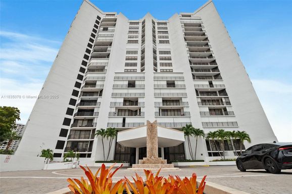 300 Three Islands Blvd # 707, Hallandale Beach FL 33009
