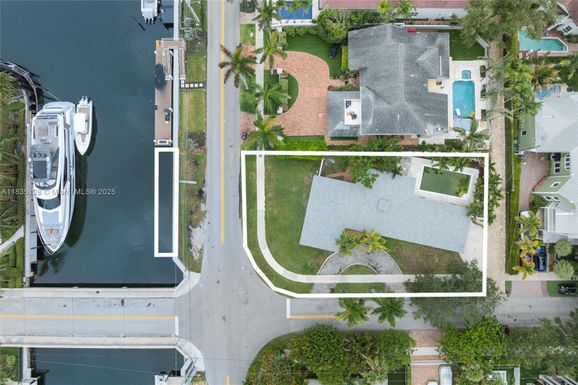 1101 Cordova Rd, Fort Lauderdale FL 33316