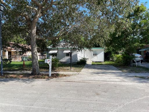 156 S NE 11th Street, Boca Raton FL 33432