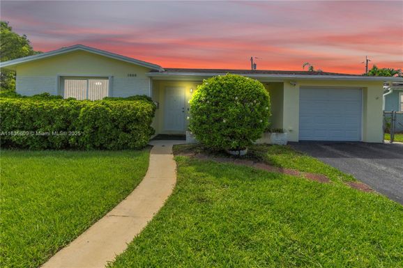 1900 N 31st Ave, Hollywood FL 33021