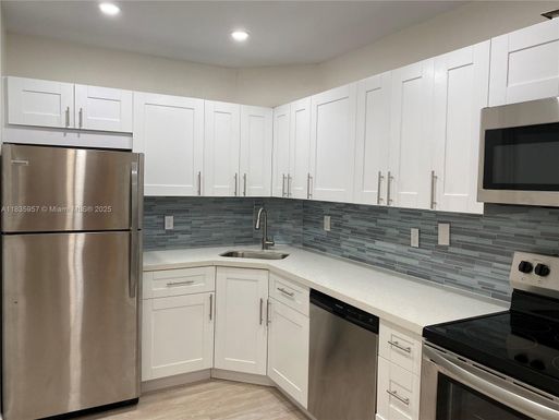 3119 Oakland Shores Dr # C107, Oakland Park FL 33309