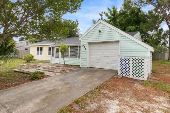 961 DR SCHUMANN DRIVE, Sebastian FL 32958