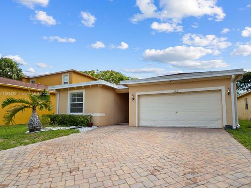 798 Quartz Ter, Palm Beach FL 33413