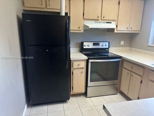 5252 Bosque Ln # 9, West Palm Beach FL 33415