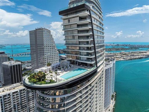 300 Biscayne Blvd way # 4707, Miami FL 33131