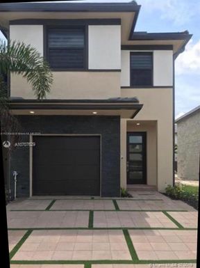 15839 NW 91 court, Miami Lakes FL 33018