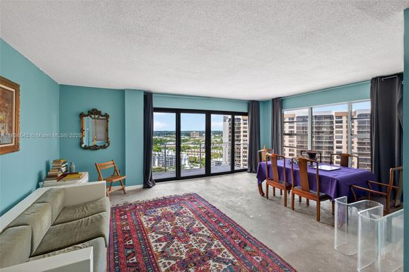 11111 Biscayne Blvd # 2100, Miami FL 33181