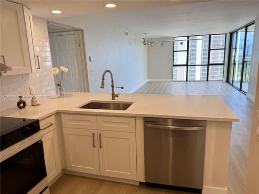 20335 W Country Club Dr # 1203, Aventura FL 33180