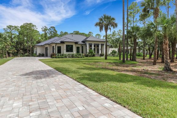 524 13th St Sw, Naples FL 34117